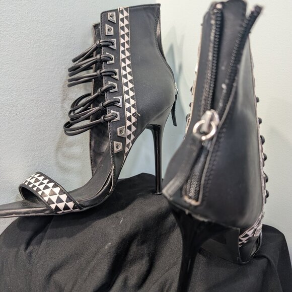 Paper Fox Kit Black and White Heels - Picture 2 of 11